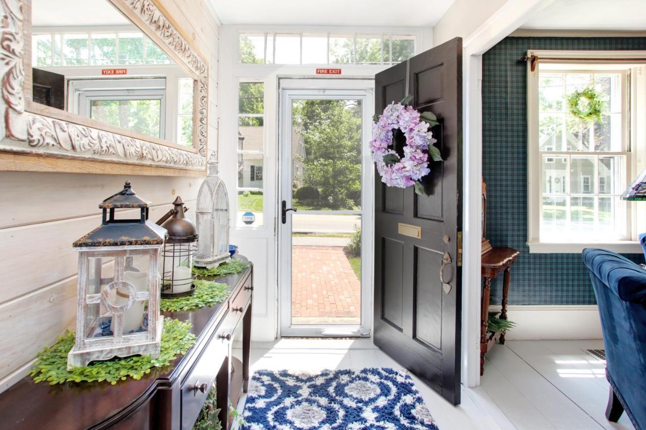 Inn On Main Yarmouth Bagian luar foto