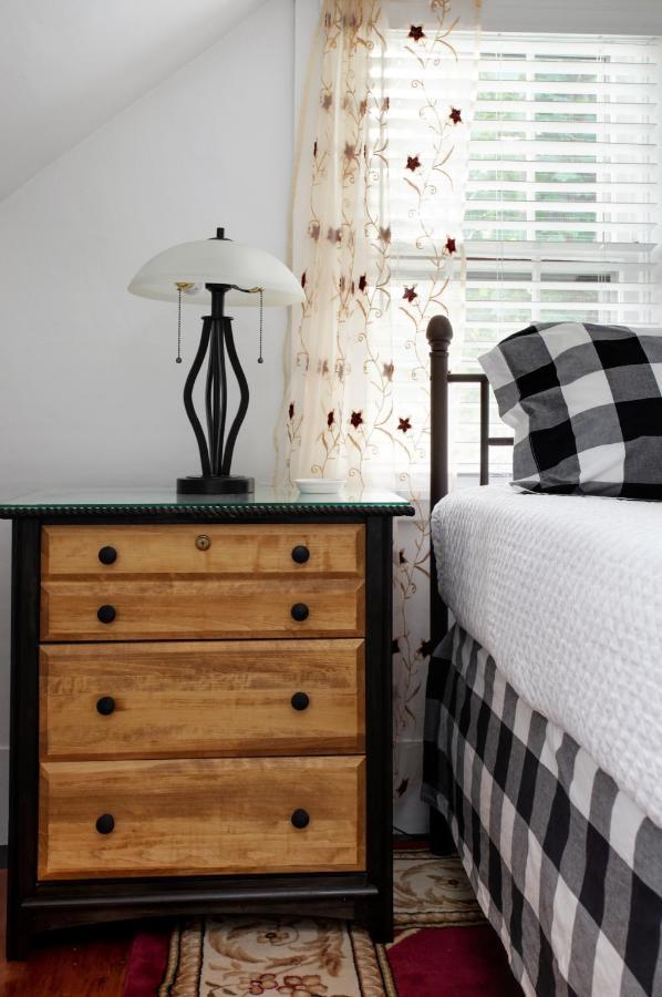 Inn On Main Yarmouth Bagian luar foto